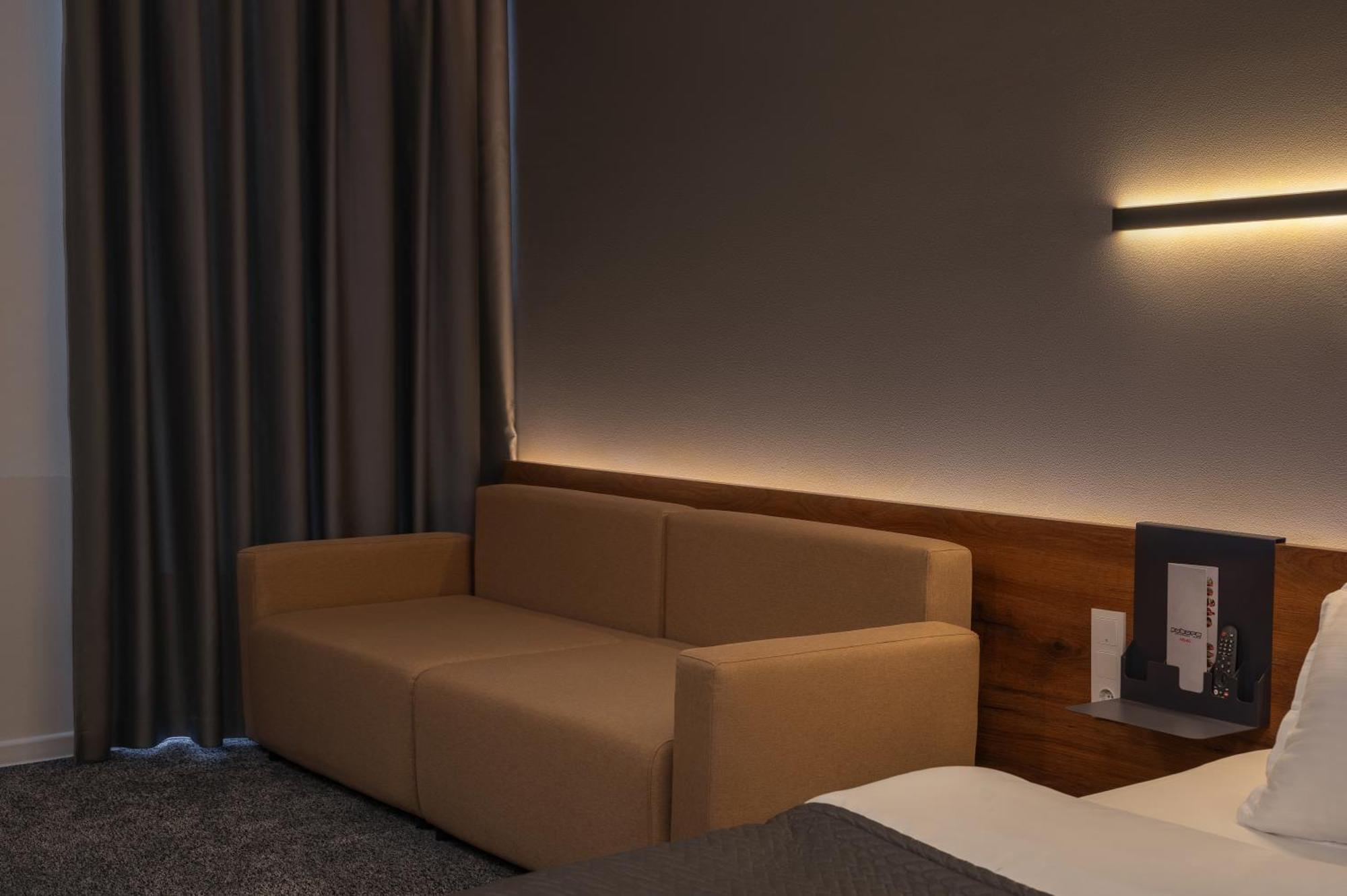 Duo Hotel By Futuro Bishkek Esterno foto