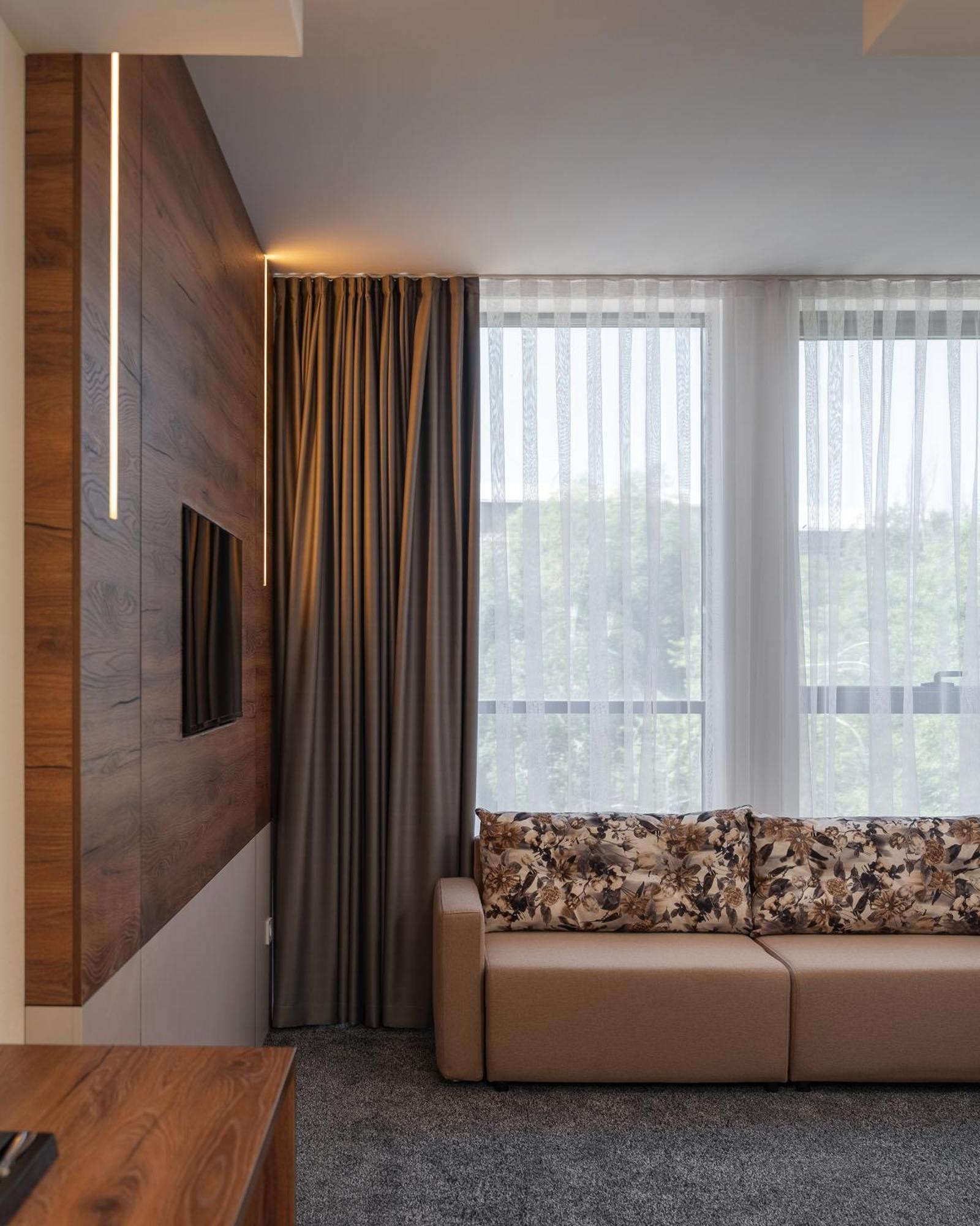 Duo Hotel By Futuro Bishkek Esterno foto